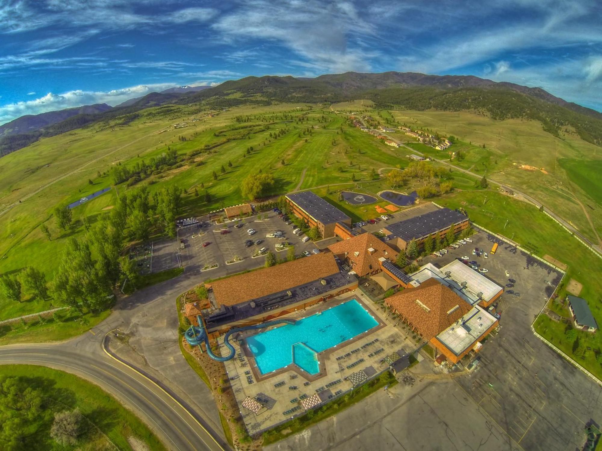 Fairmont Hot Springs Resort Anaconda Bagian luar foto